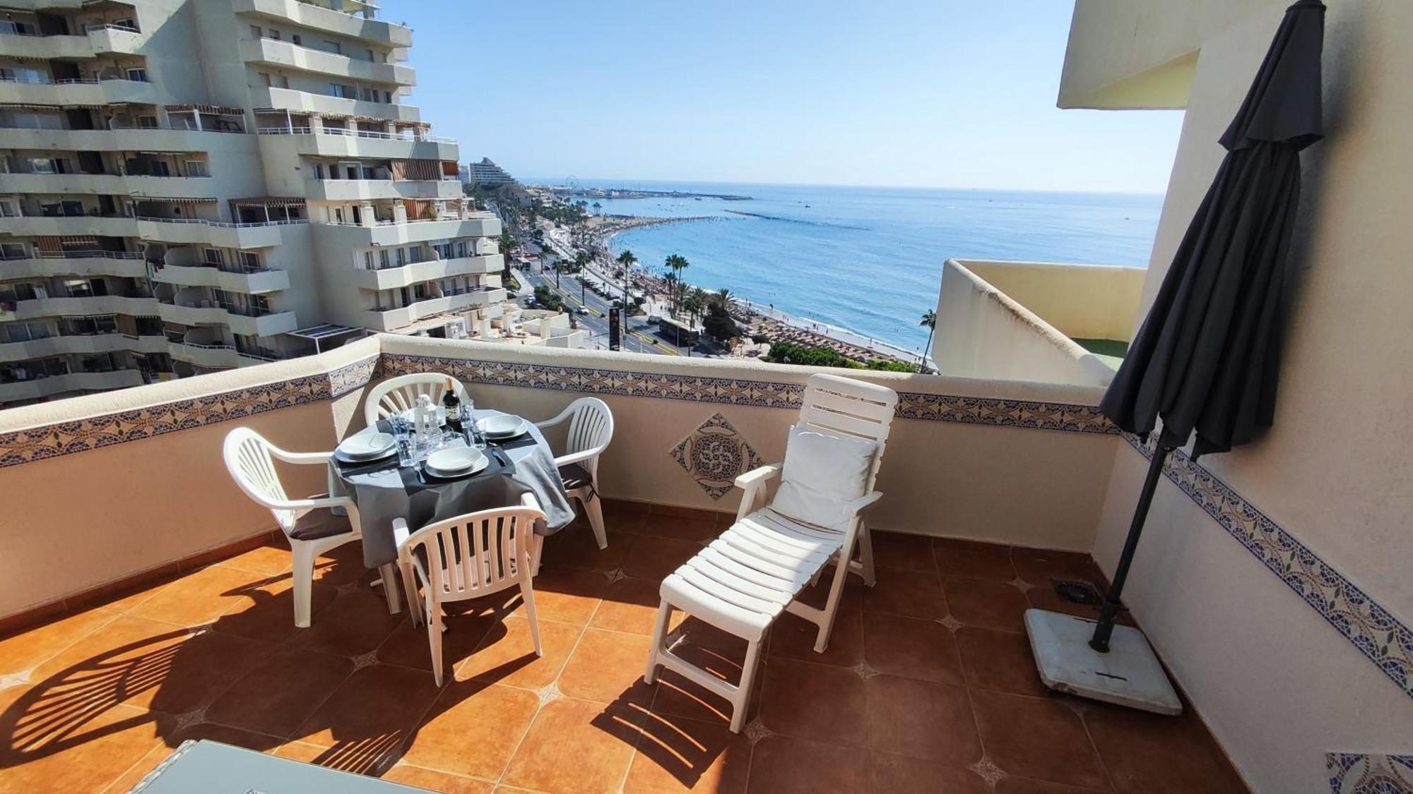 Benalbeach Sea View 2Bdr Apartment With Water Park Benalmádena Exteriör bild