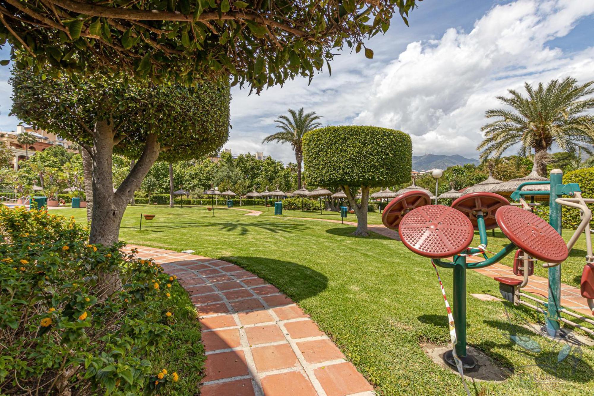 Benalbeach Sea View 2Bdr Apartment With Water Park Benalmádena Exteriör bild